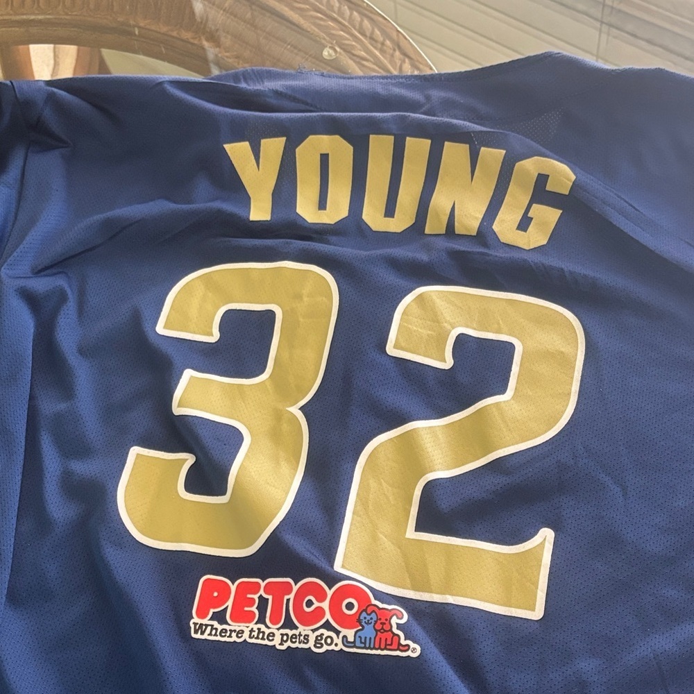 PADRES  #32 YOUNG official shirt